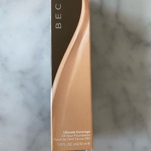 Brand new, Becca Cosmetics, ultimate coverage 24 hr foundation